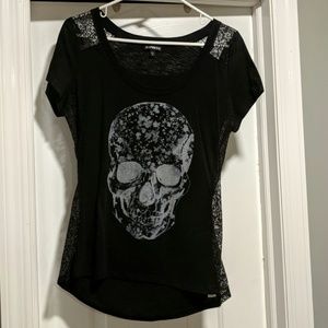 Medium Express Skull shirt